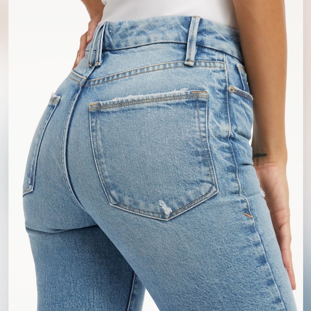 Good American Good Classic High Rise Jeans NWT Size 2 INDIGO046 Distressed - Picture 2 of 10